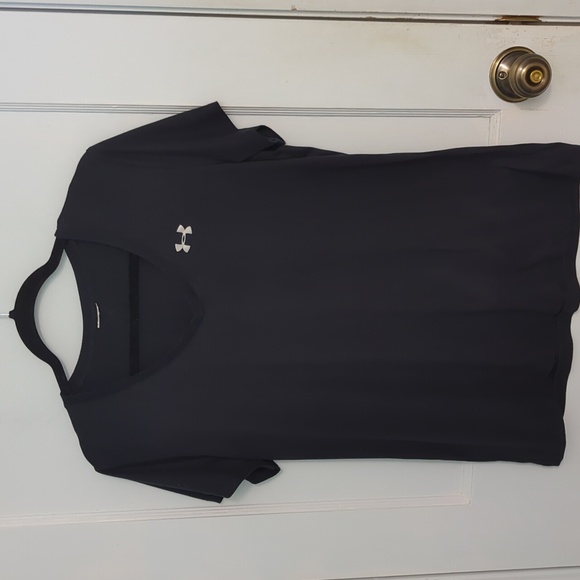 Under Armour Tops - Under Armour Sz L Black V-Neck Short Sleeve T-Shirt